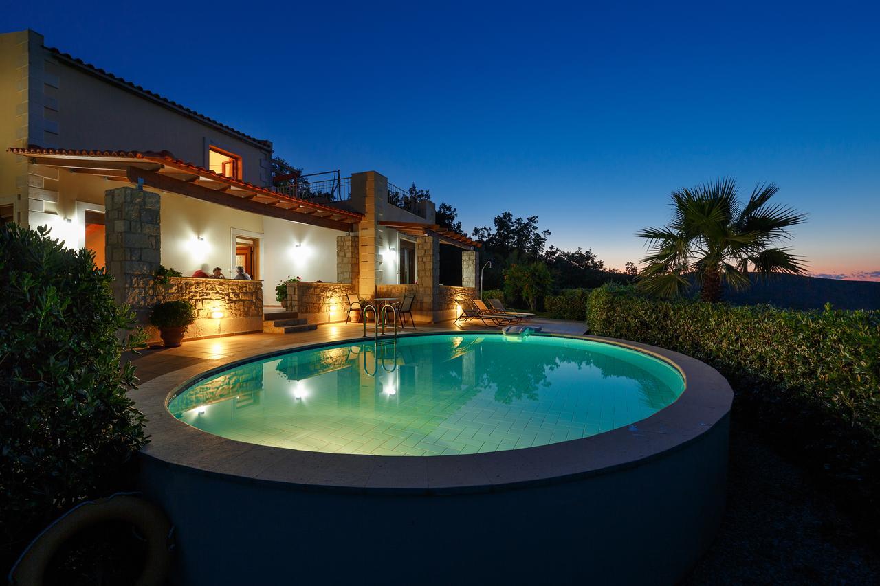 Harkia Villas ภายนอก รูปภาพ
